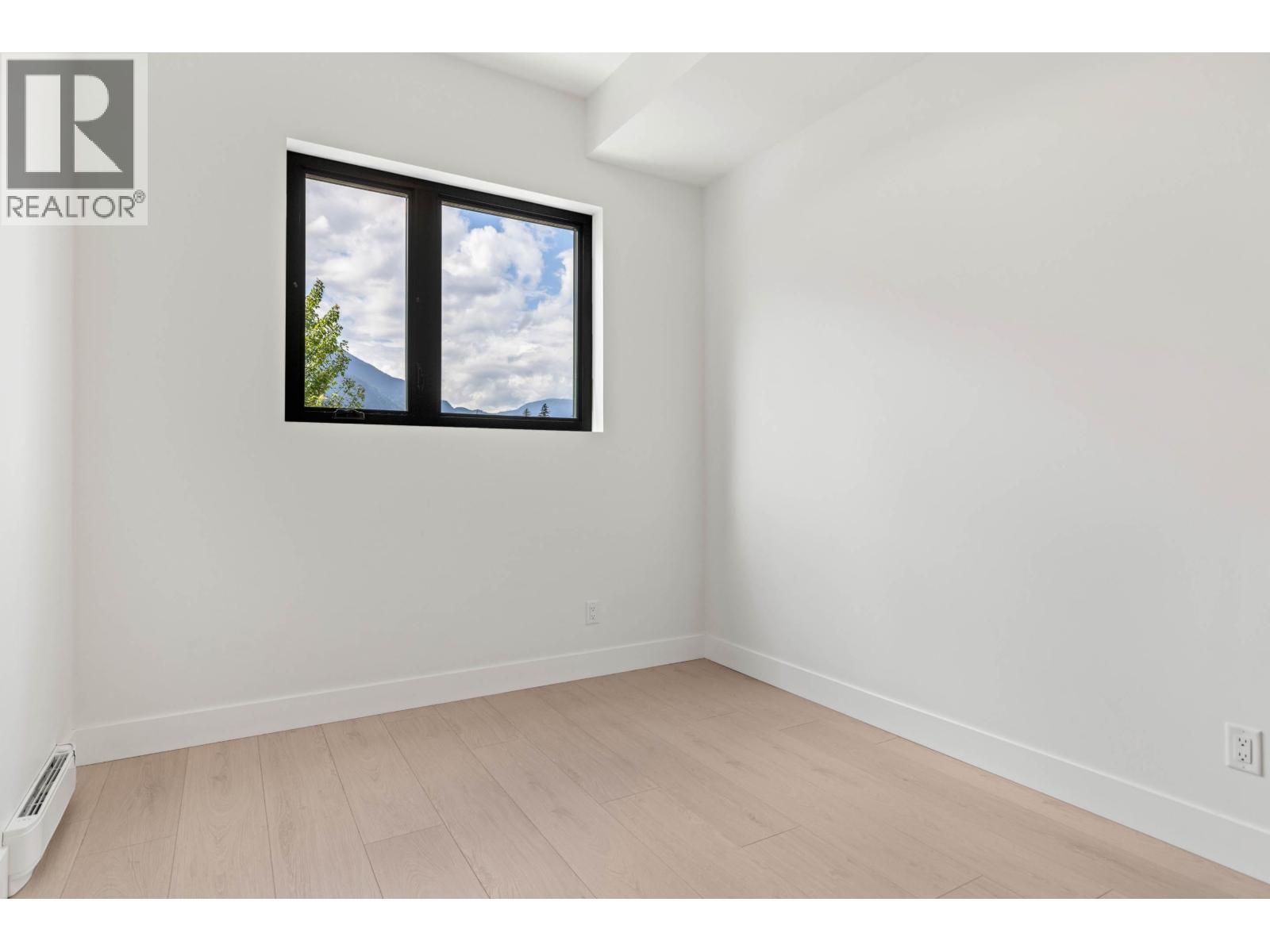 7639 Seven O'clock Drive, Pemberton, British Columbia  V0N 2L3 - Photo 38 - R3035058