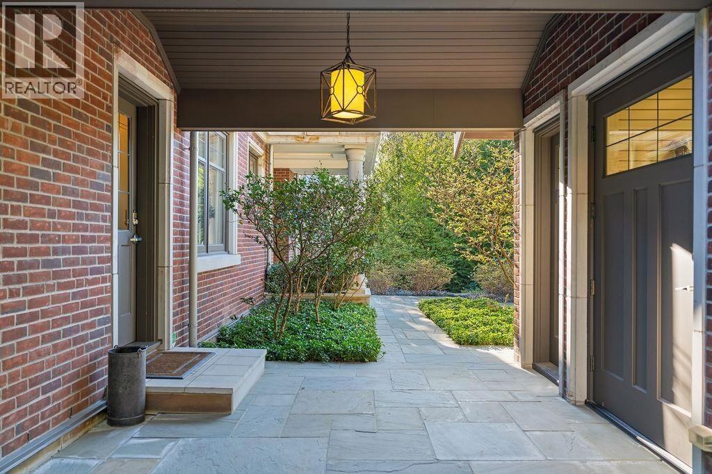 8112 Government Road, Burnaby, British Columbia  V5A 2E2 - Photo 27 - R3034925