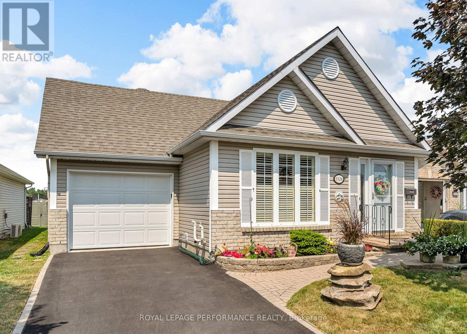 1526 FRANK COURT, Cornwall, Ontario