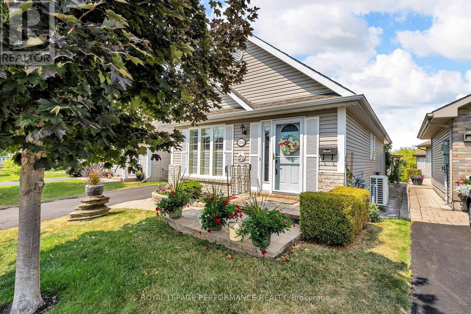 1526 Frank Court, Cornwall, Ontario  K6H 7N7 - Photo 2 - X12331860