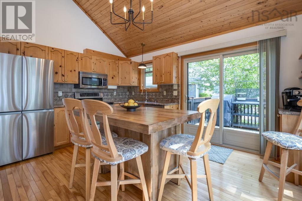 74 Canyon Point Road, Vaughan, Nova Scotia  B0N 2T0 - Photo 10 - 202520015