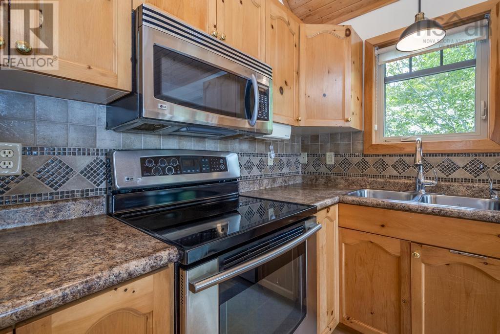 74 Canyon Point Road, Vaughan, Nova Scotia  B0N 2T0 - Photo 13 - 202520015