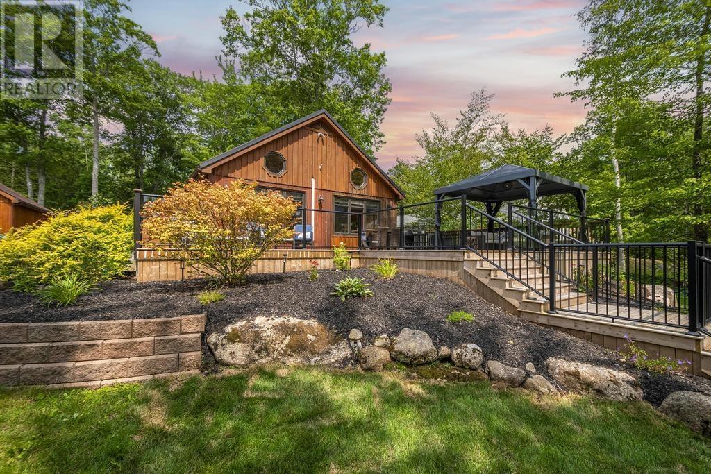 74 Canyon Point Road, Vaughan, Nova Scotia  B0N 2T0 - Photo 6 - 202520015