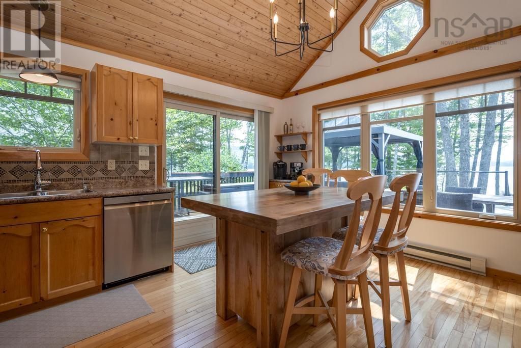 74 Canyon Point Road, Vaughan, Nova Scotia  B0N 2T0 - Photo 9 - 202520015