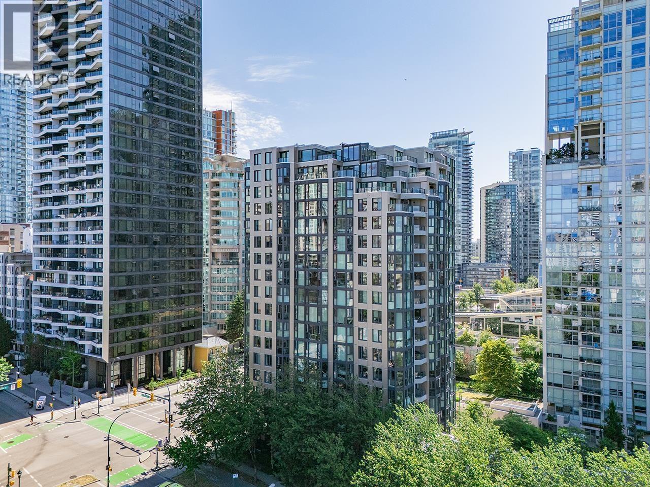 605 888 Pacific Street, Vancouver, British Columbia  V6Z 2S6 - Photo 1 - R3034685