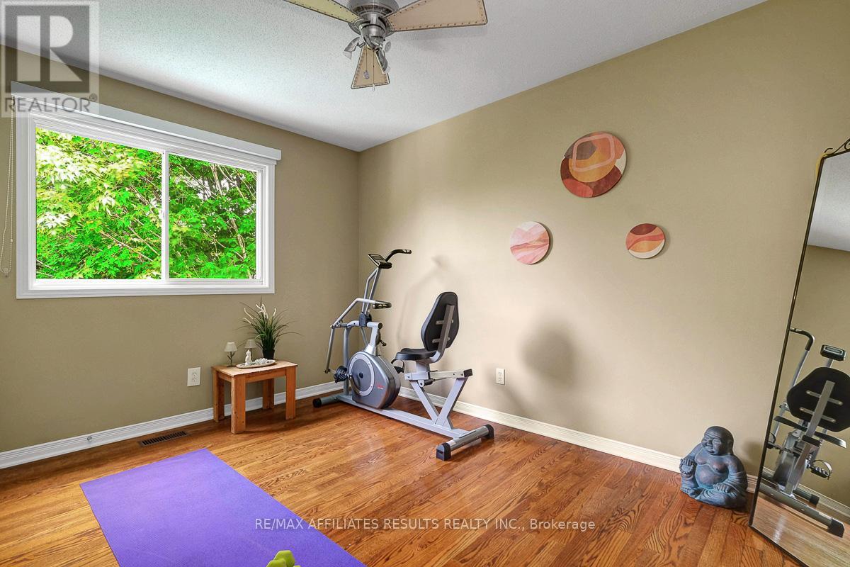 35 Crantham Crescent, Ottawa, Ontario  K2S 1R2 - Photo 37 - X12331870