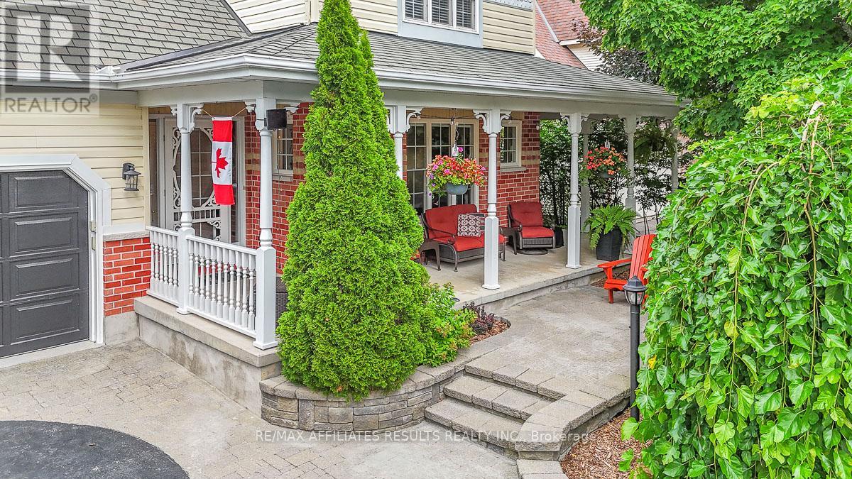 Property at 35 CRANTHAM CRESCENT image 4