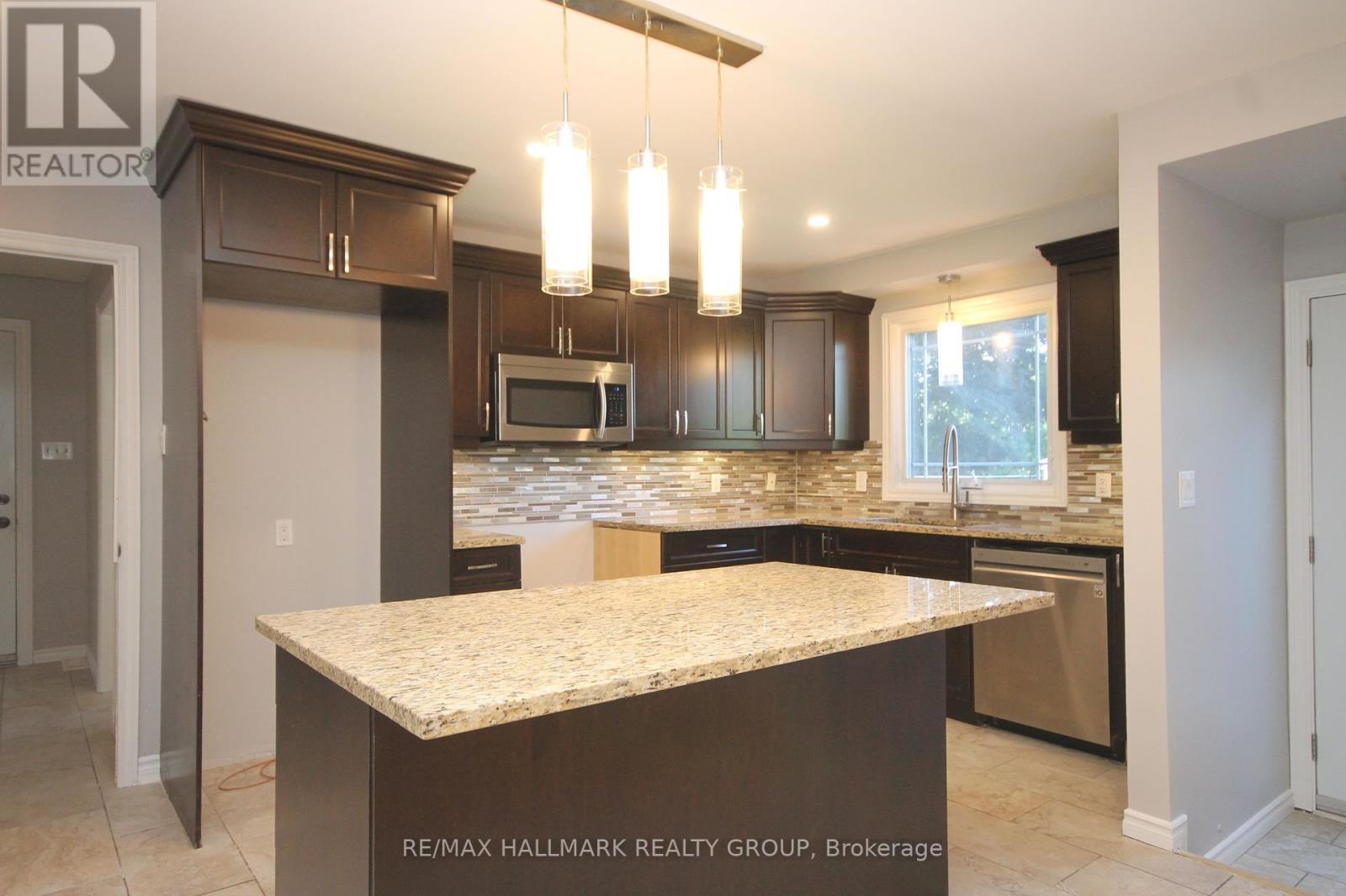 1844 River Road, Ottawa, Ontario  K4M 1B4 - Photo 11 - X12331877
