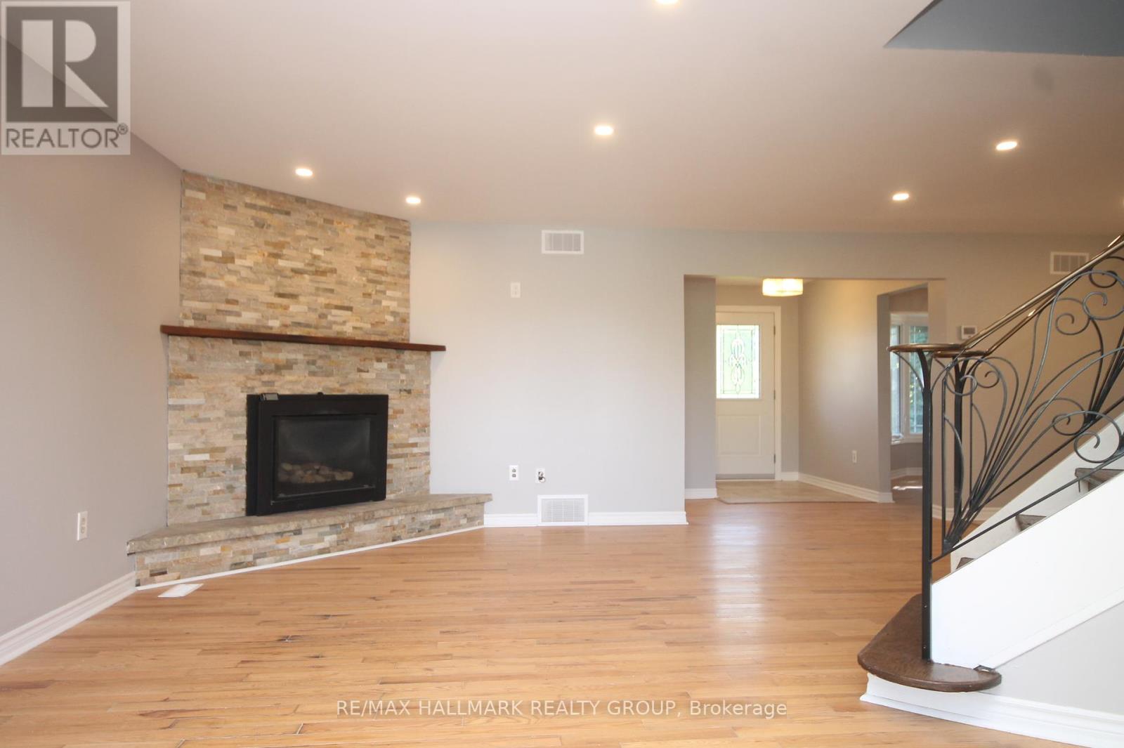 1844 River Road, Ottawa, Ontario  K4M 1B4 - Photo 9 - X12331877