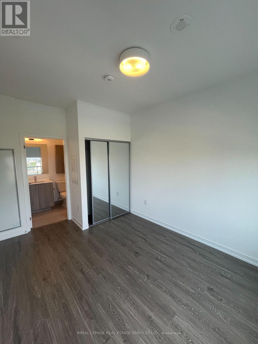 724 - 2485 Eglinton Avenue, Mississauga, Ontario  L5M 2T1 - Photo 10 - W12331864