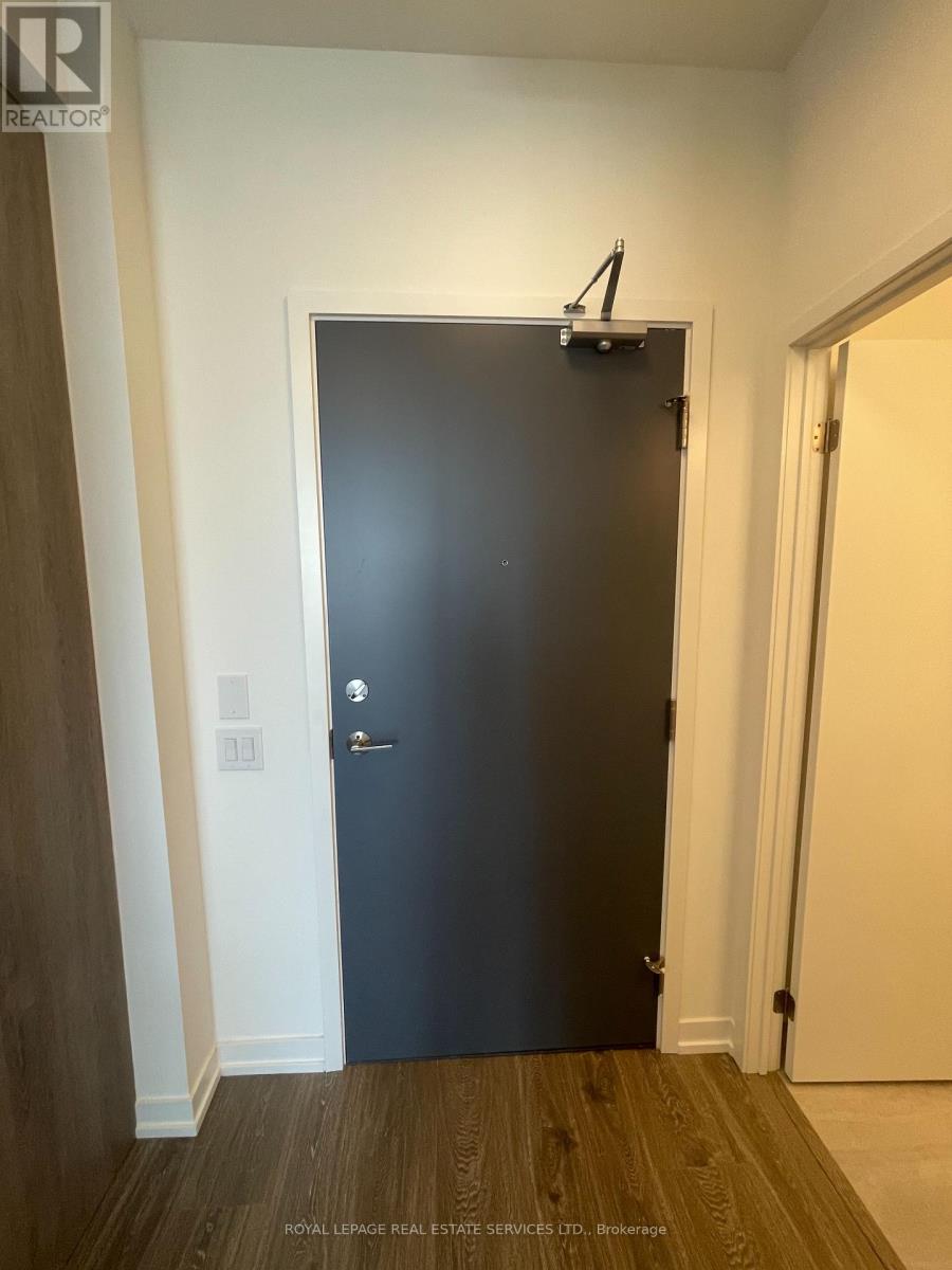 724 - 2485 Eglinton Avenue, Mississauga, Ontario  L5M 2T1 - Photo 2 - W12331864