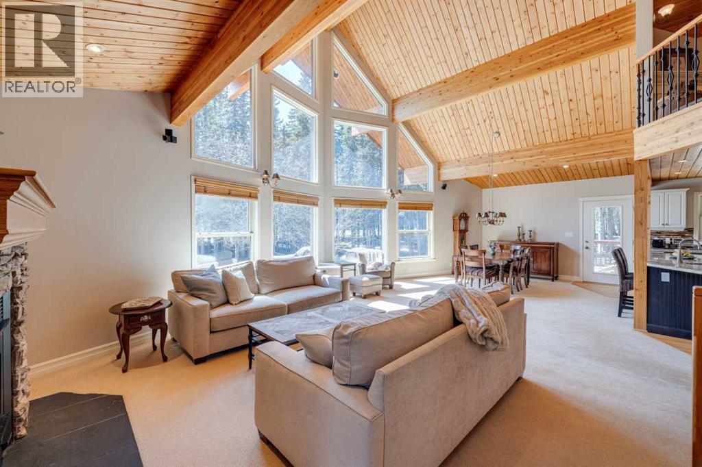 118 Mountain Lion Drive, Bragg Creek, Alberta  T0L 0K0 - Photo 4 - A2215187