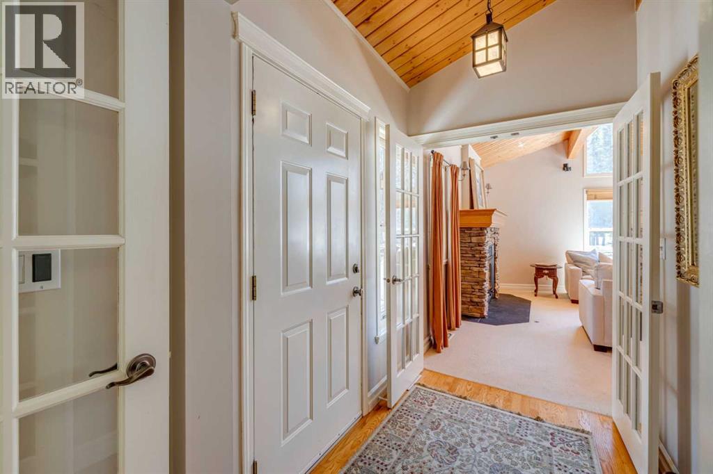 118 Mountain Lion Drive, Bragg Creek, Alberta  T0L 0K0 - Photo 10 - A2215187