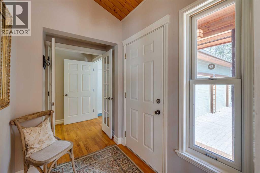 118 Mountain Lion Drive, Bragg Creek, Alberta  T0L 0K0 - Photo 9 - A2215187