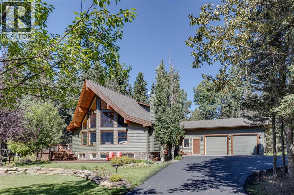 118 Mountain Lion Drive, Bragg Creek, Alberta  T0L 0K0 - Photo 1 - A2215187