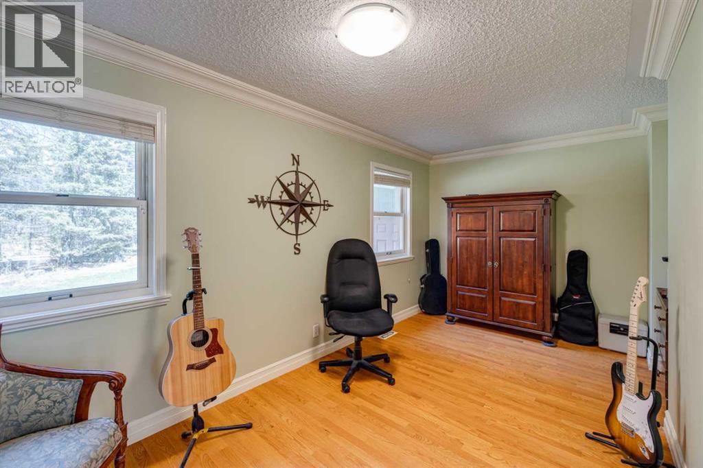 118 Mountain Lion Drive, Bragg Creek, Alberta  T0L 0K0 - Photo 33 - A2215187