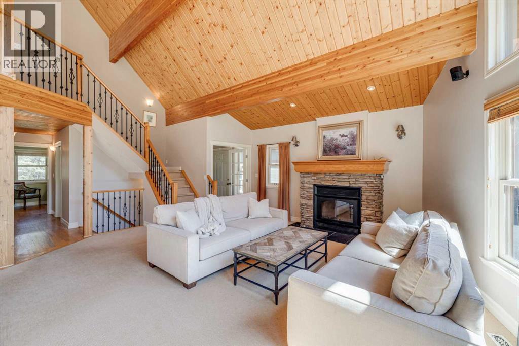 118 Mountain Lion Drive, Bragg Creek, Alberta  T0L 0K0 - Photo 13 - A2215187