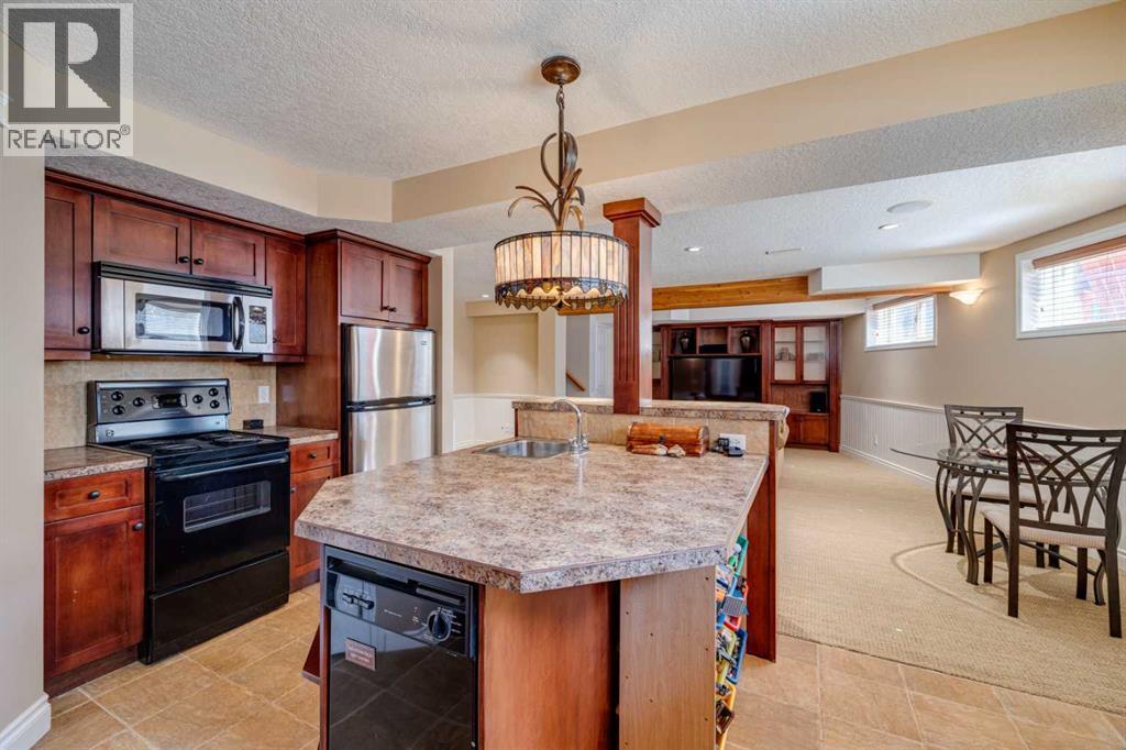 118 Mountain Lion Drive, Bragg Creek, Alberta  T0L 0K0 - Photo 38 - A2215187