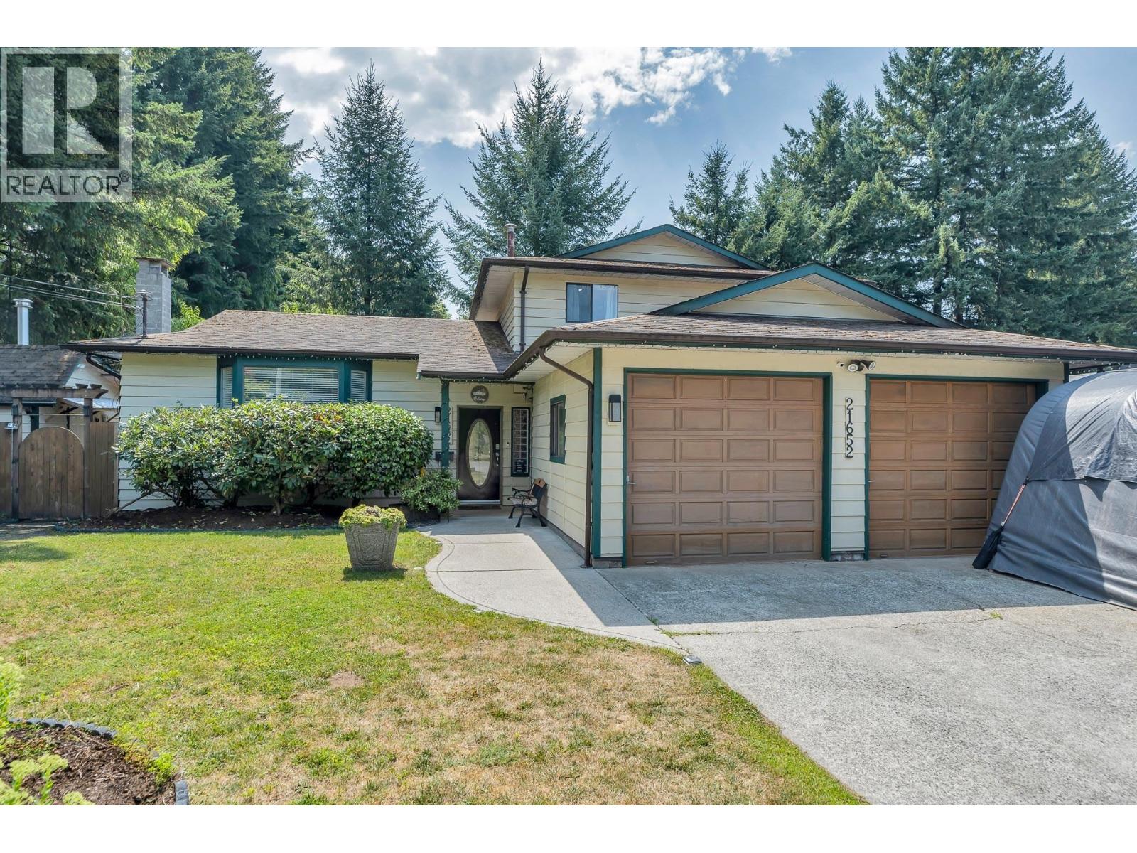 21652 121 AVENUE, Maple Ridge, British Columbia