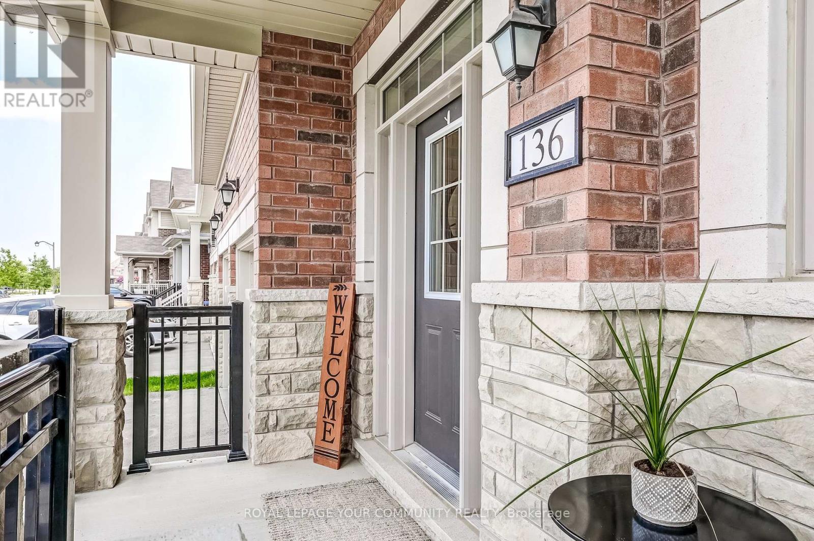 Property at 136 CASSERLEY CRESCENT image 3