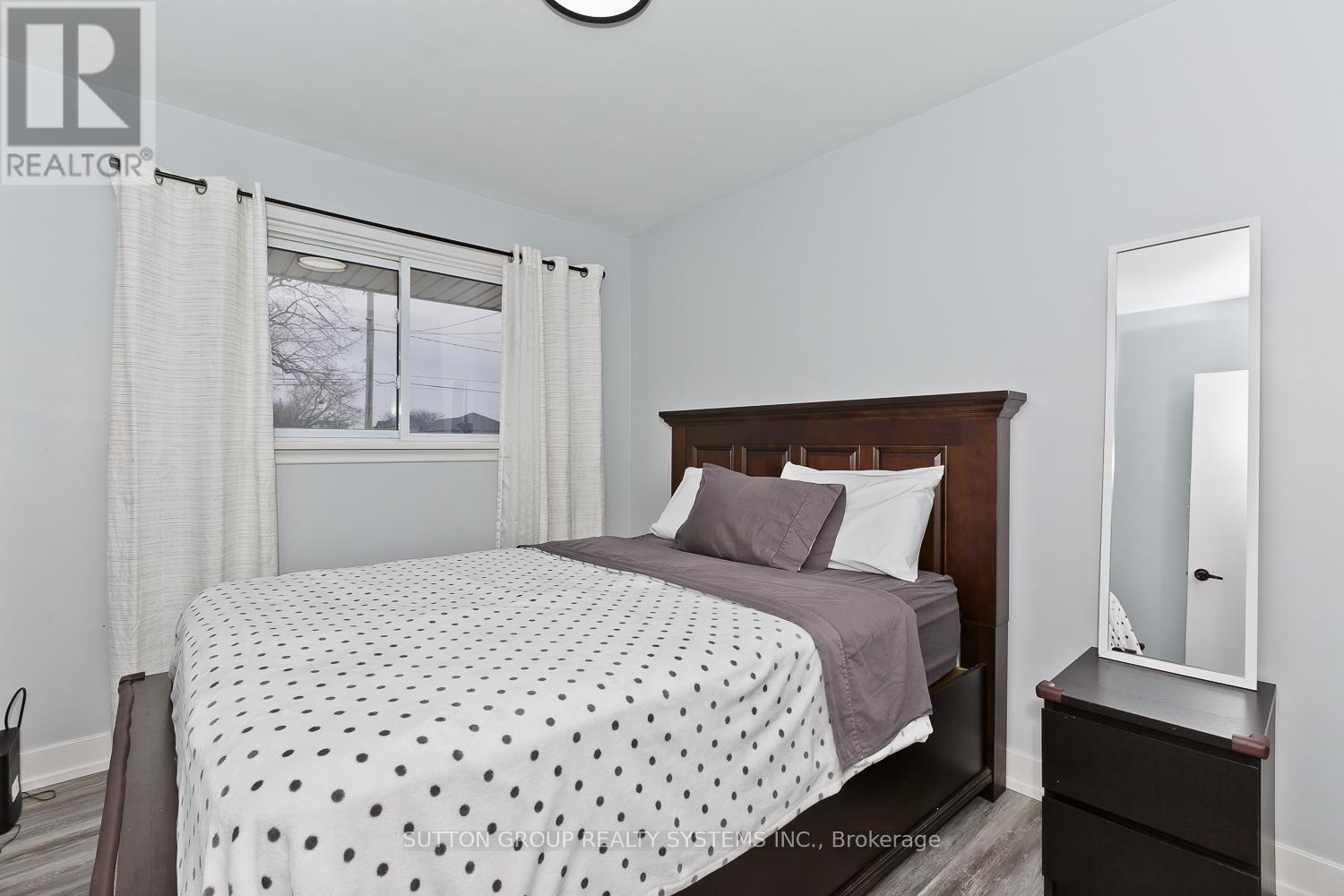 359 Bunting Road, St. Catharines, Ontario  L2M 3Y5 - Photo 21 - X12331887