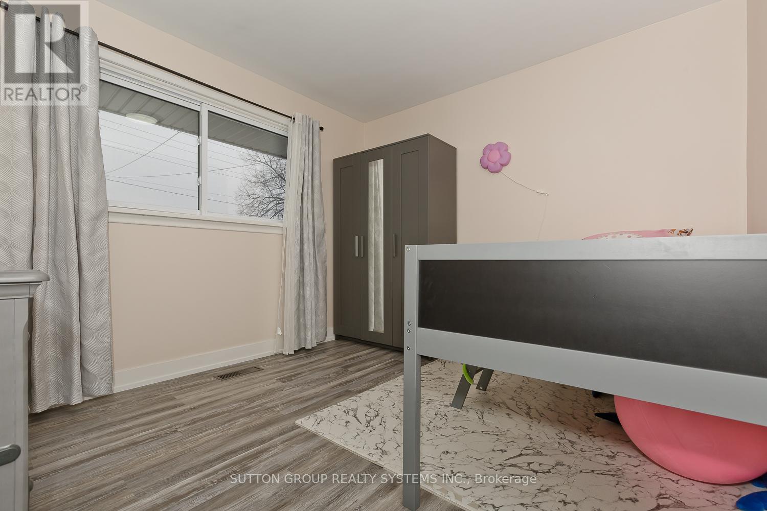 359 Bunting Road, St. Catharines, Ontario  L2M 3Y5 - Photo 23 - X12331887