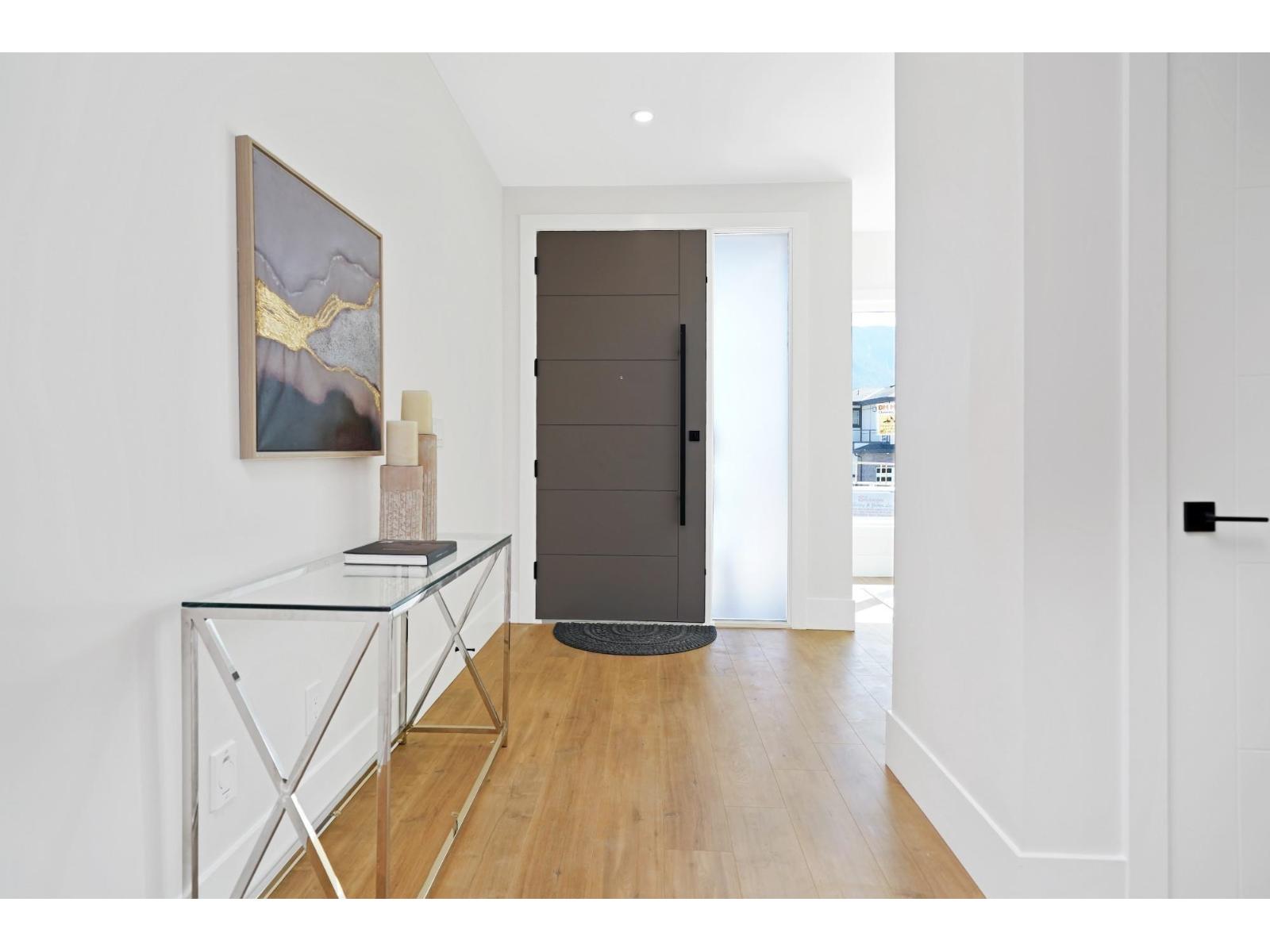Property at 46137 CRESTVIEW DRIVE image 3