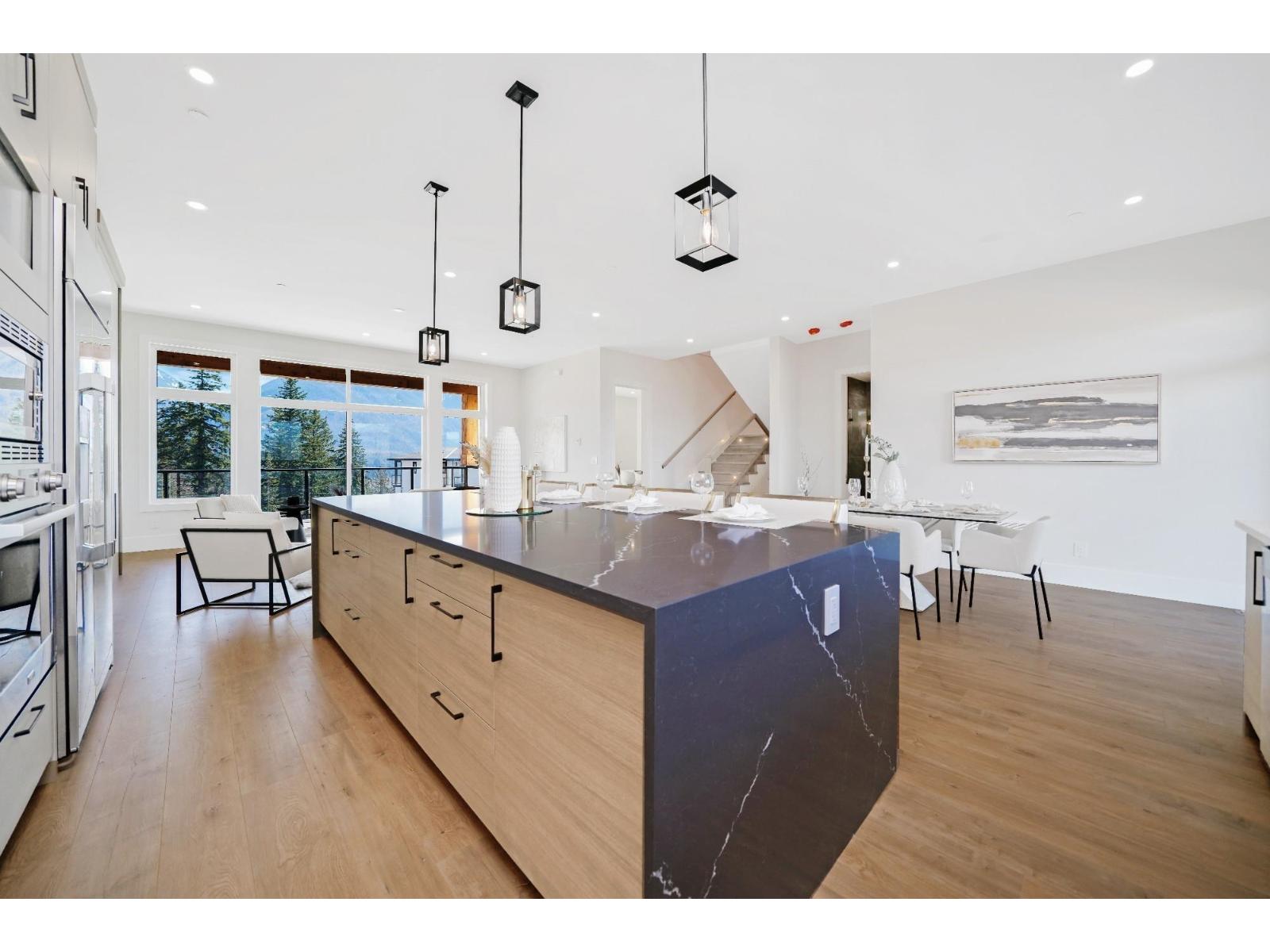 Property at 46137 CRESTVIEW DRIVE image 5