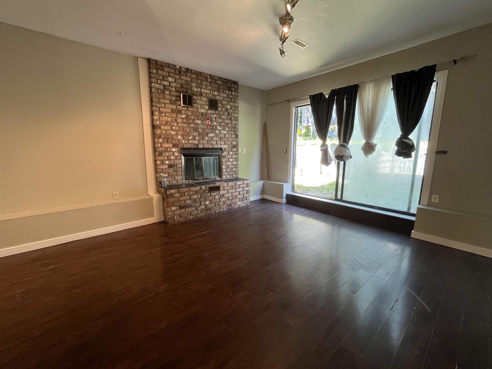 32827 14th Avenue, Mission, British Columbia  V2V 6C1 - Photo 13 - R3021579