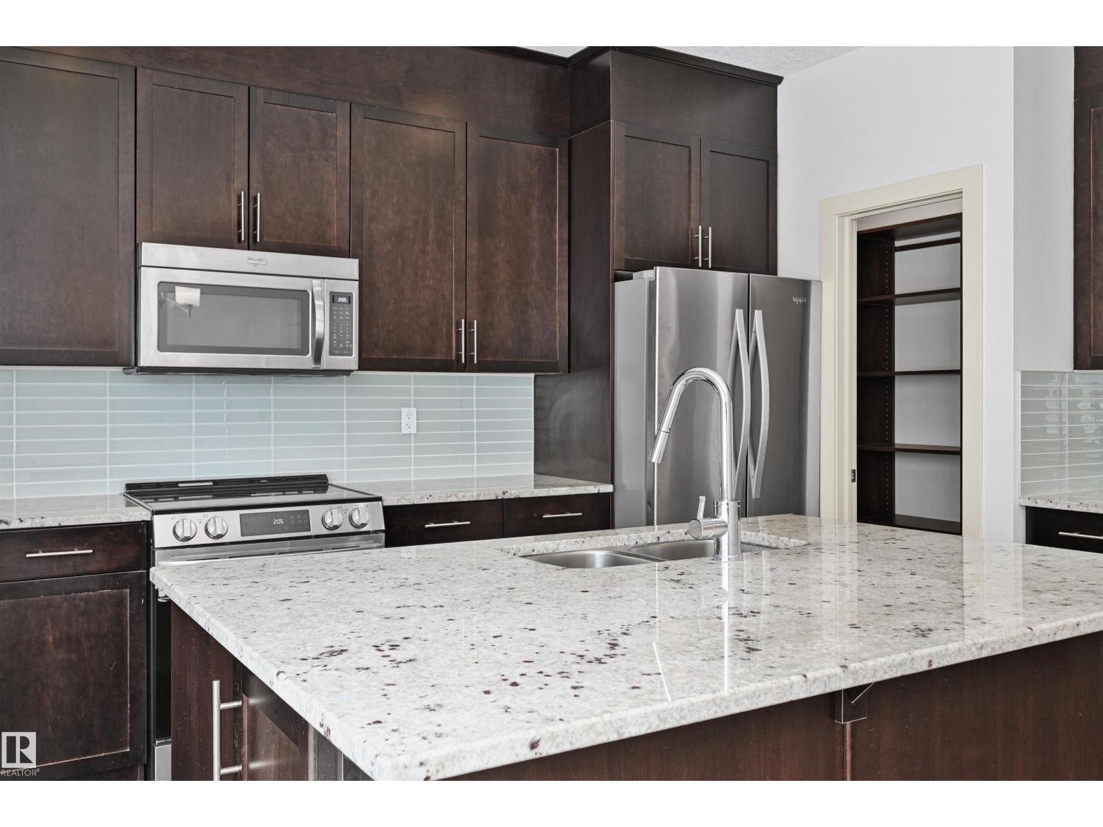 7506 May Cm Nw, Edmonton, Alberta  T6R 0G9 - Photo 15 - E4448183