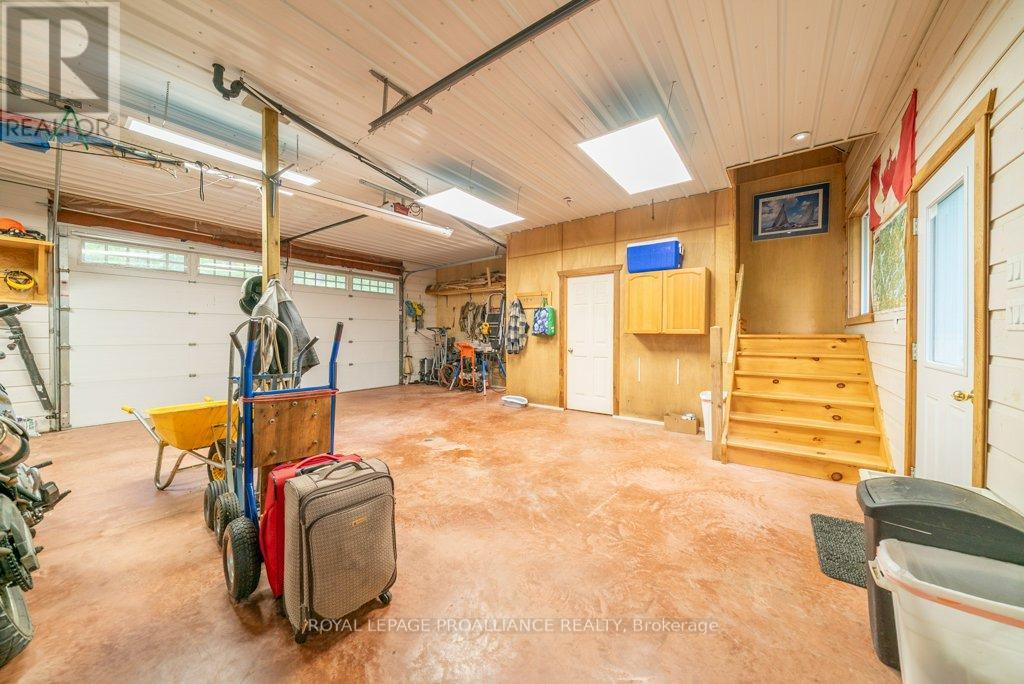 403 Henniger Road, Addington Highlands, Ontario  K0H 1K0 - Photo 39 - X12331928