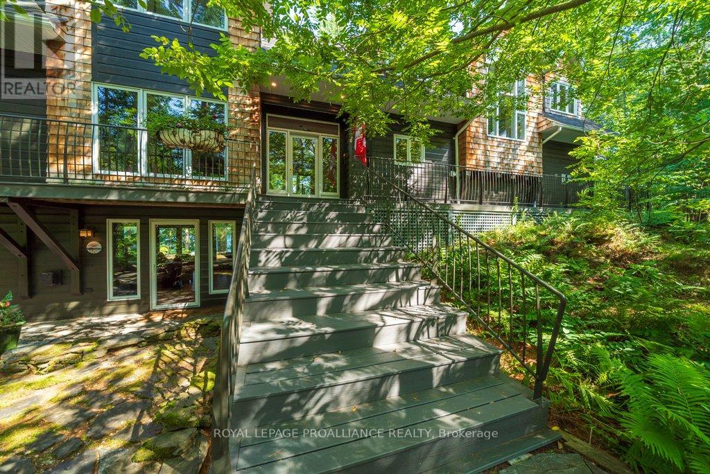 403 Henniger Road, Addington Highlands, Ontario  K0H 1K0 - Photo 4 - X12331928
