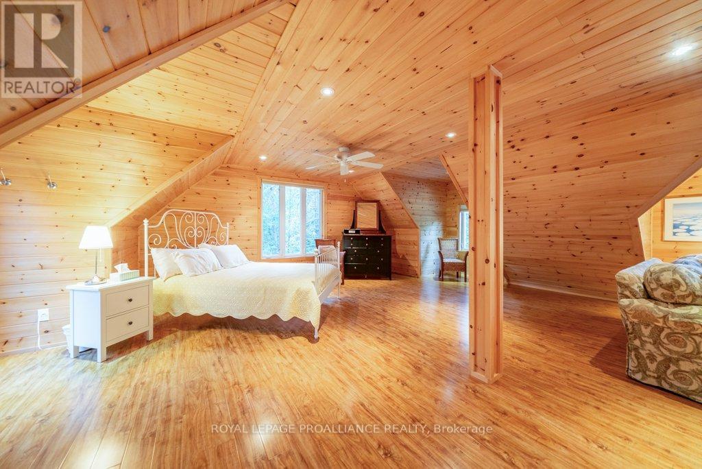 403 Henniger Road, Addington Highlands, Ontario  K0H 1K0 - Photo 42 - X12331928
