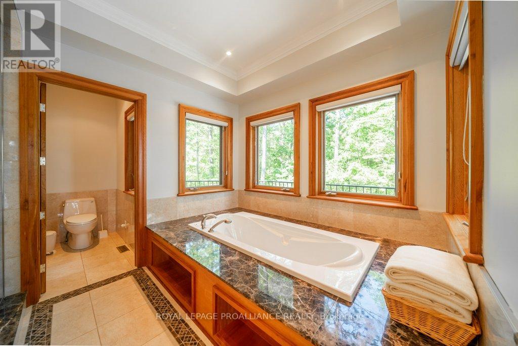 403 Henniger Road, Addington Highlands, Ontario  K0H 1K0 - Photo 9 - X12331928