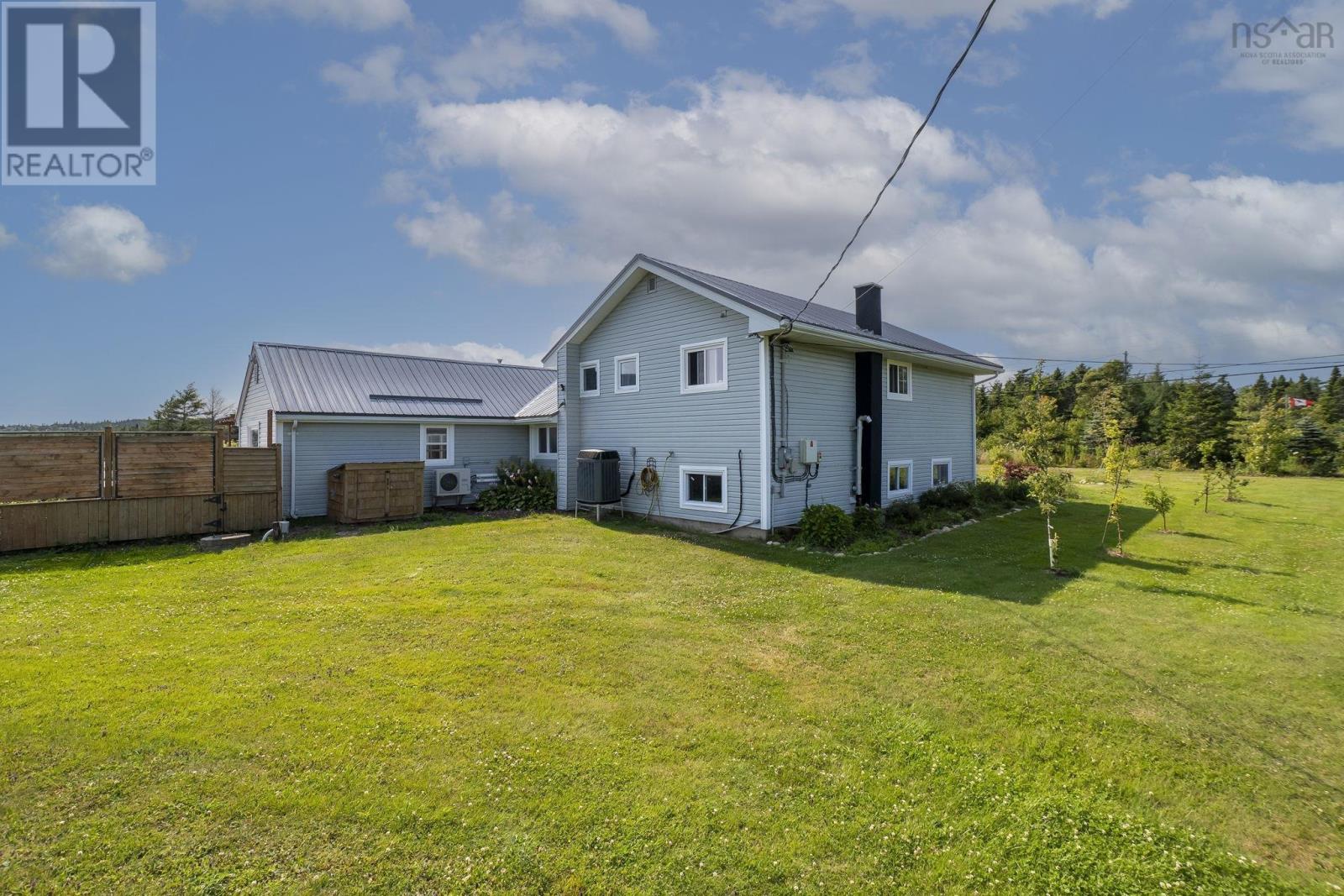Property at 1870 Crowell Road image 3