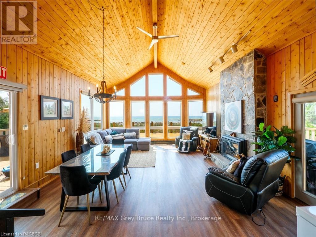 157 Zorra Drive, Northern Bruce Peninsula, Ontario  N0H 2R0 - Photo 18 - X12331929