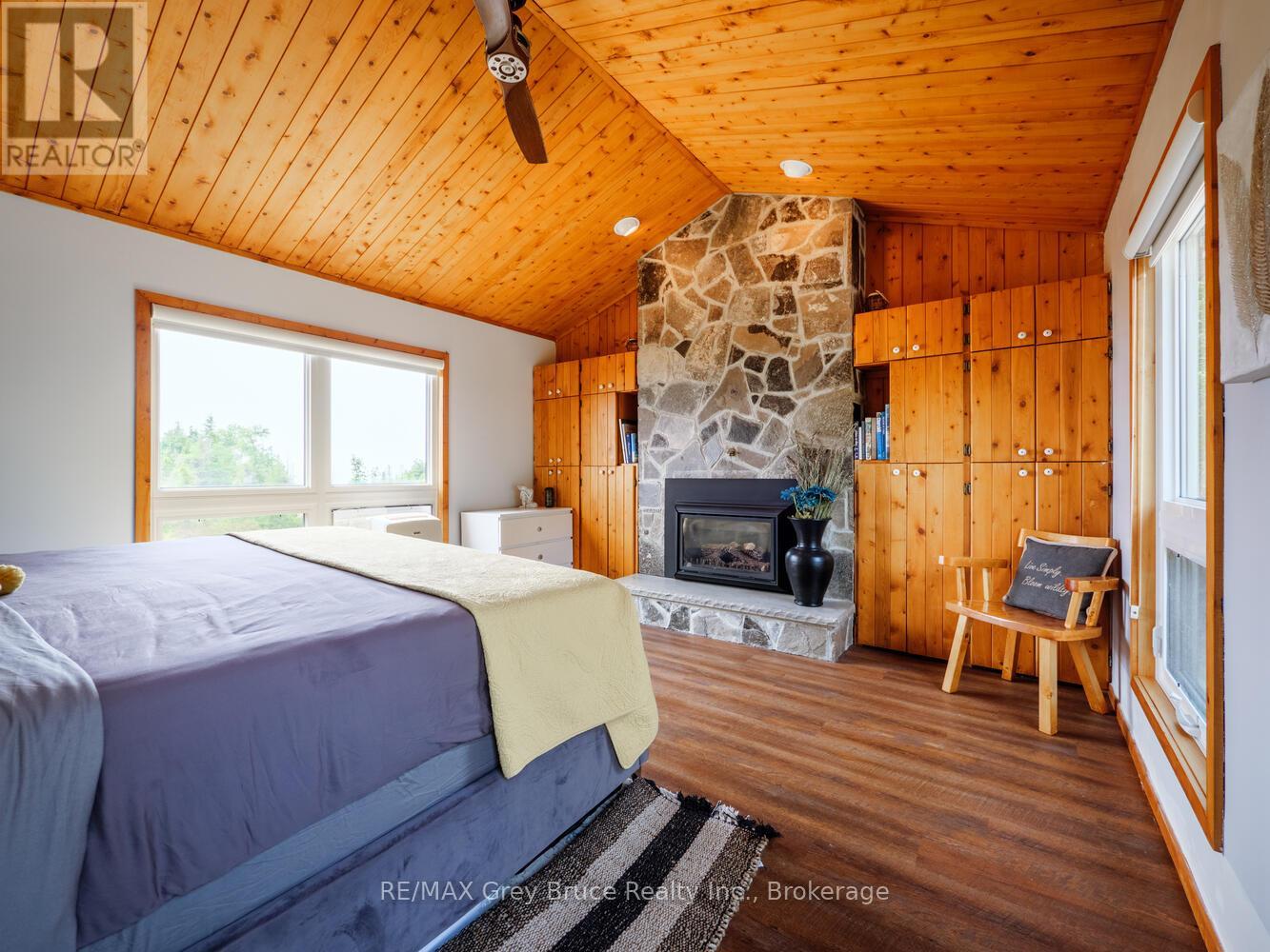 157 Zorra Drive, Northern Bruce Peninsula, Ontario  N0H 2R0 - Photo 25 - X12331929
