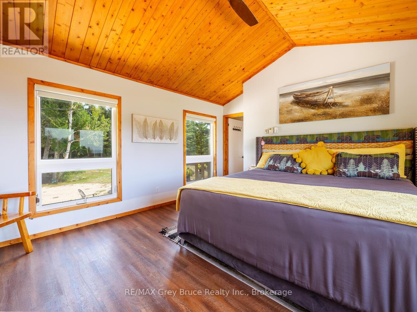 157 Zorra Drive, Northern Bruce Peninsula, Ontario  N0H 2R0 - Photo 28 - X12331929