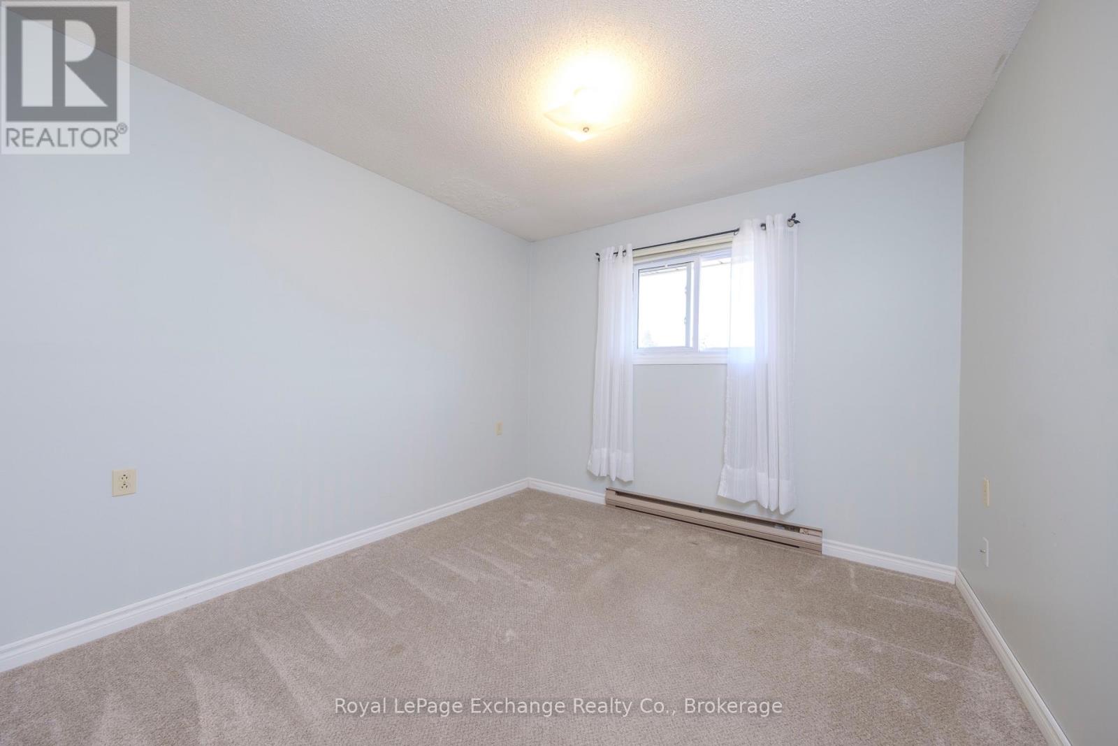 426 Elgin Street, Huron-Kinloss, Ontario  N0G 2H0 - Photo 10 - X12331944