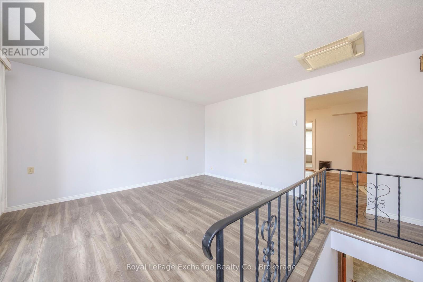 426 Elgin Street, Huron-Kinloss, Ontario  N0G 2H0 - Photo 13 - X12331944