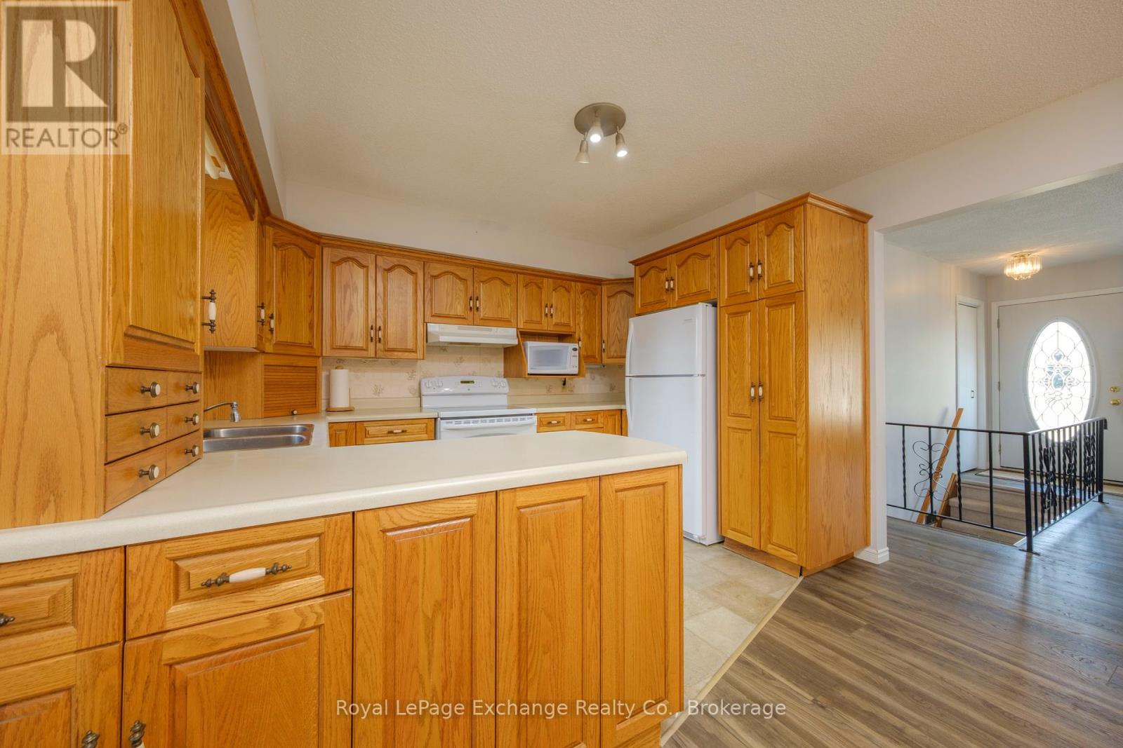 426 Elgin Street, Huron-Kinloss, Ontario  N0G 2H0 - Photo 15 - X12331944