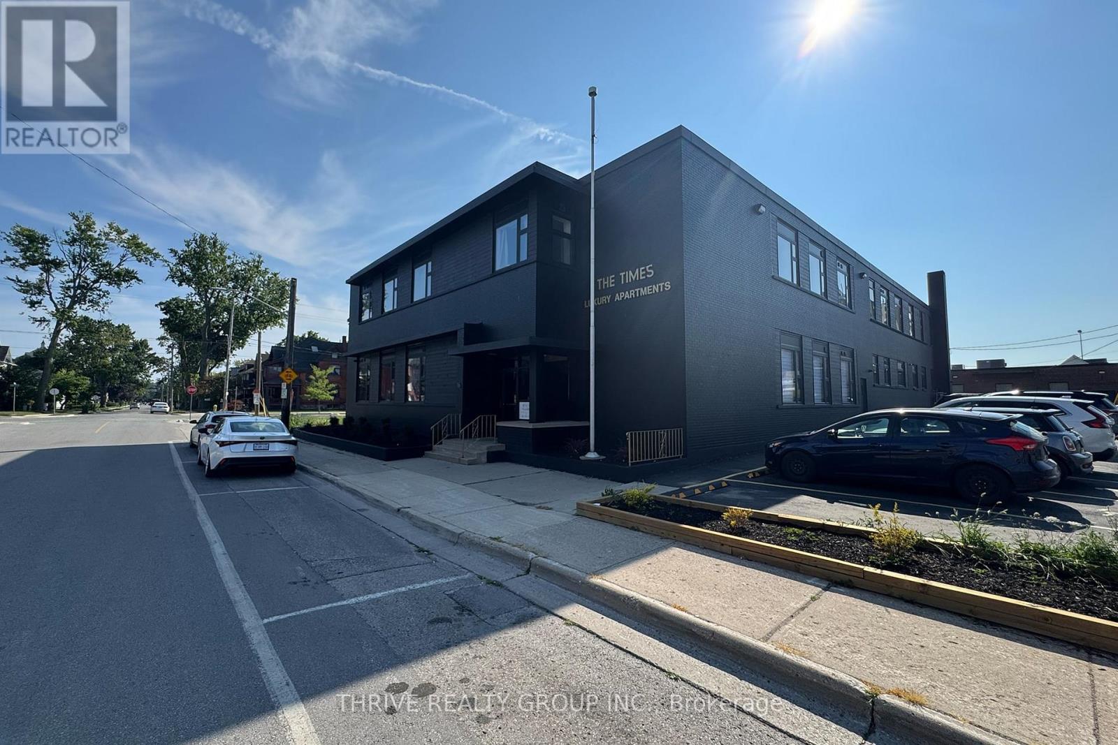 7 - 16 Hincks Street, St. Thomas, Ontario  N5R 5Z2 - Photo 2 - X12119622