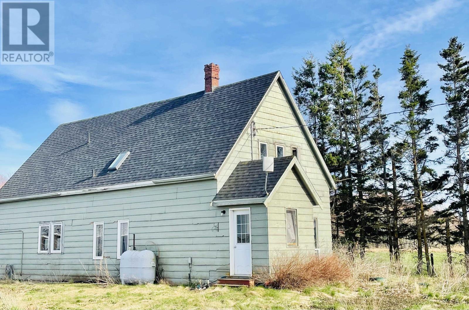 417 Earnscliffe Road, Vernon Bridge, Prince Edward Island  C0A 2E0 - Photo 1 - 202520018