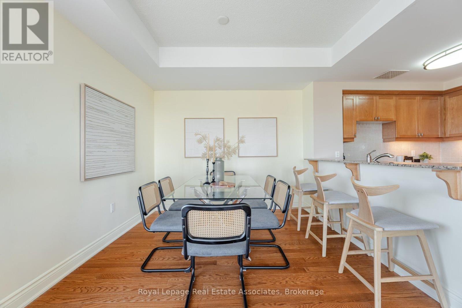 Property at 1704 - 1665 THE COLLEGEWAY image 4