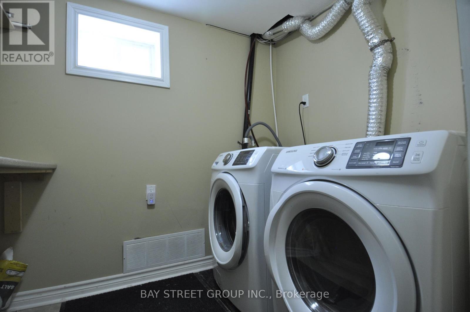 Lower - 3400 Frobex Court, Mississauga, Ontario  L5C 2B5 - Photo 10 - W12331930