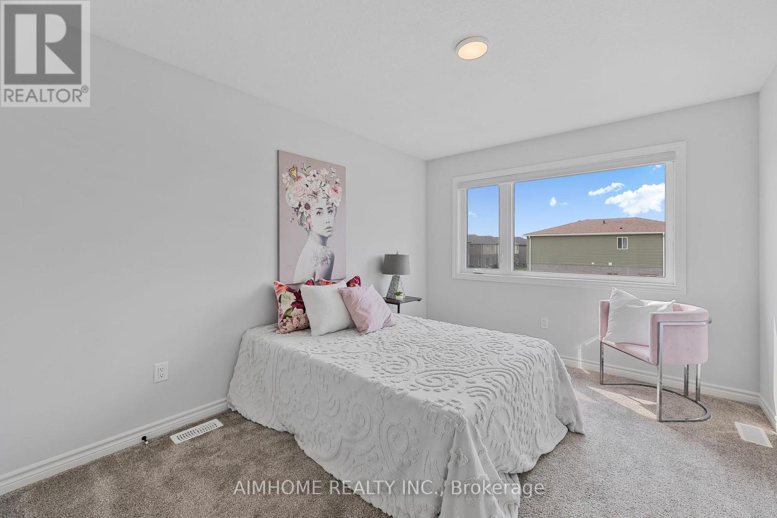 215 Byers Street, London South, Ontario  N6L 0J2 - Photo 22 - X12331911