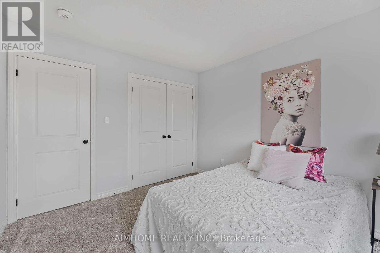 215 Byers Street, London South, Ontario  N6L 0J2 - Photo 23 - X12331911