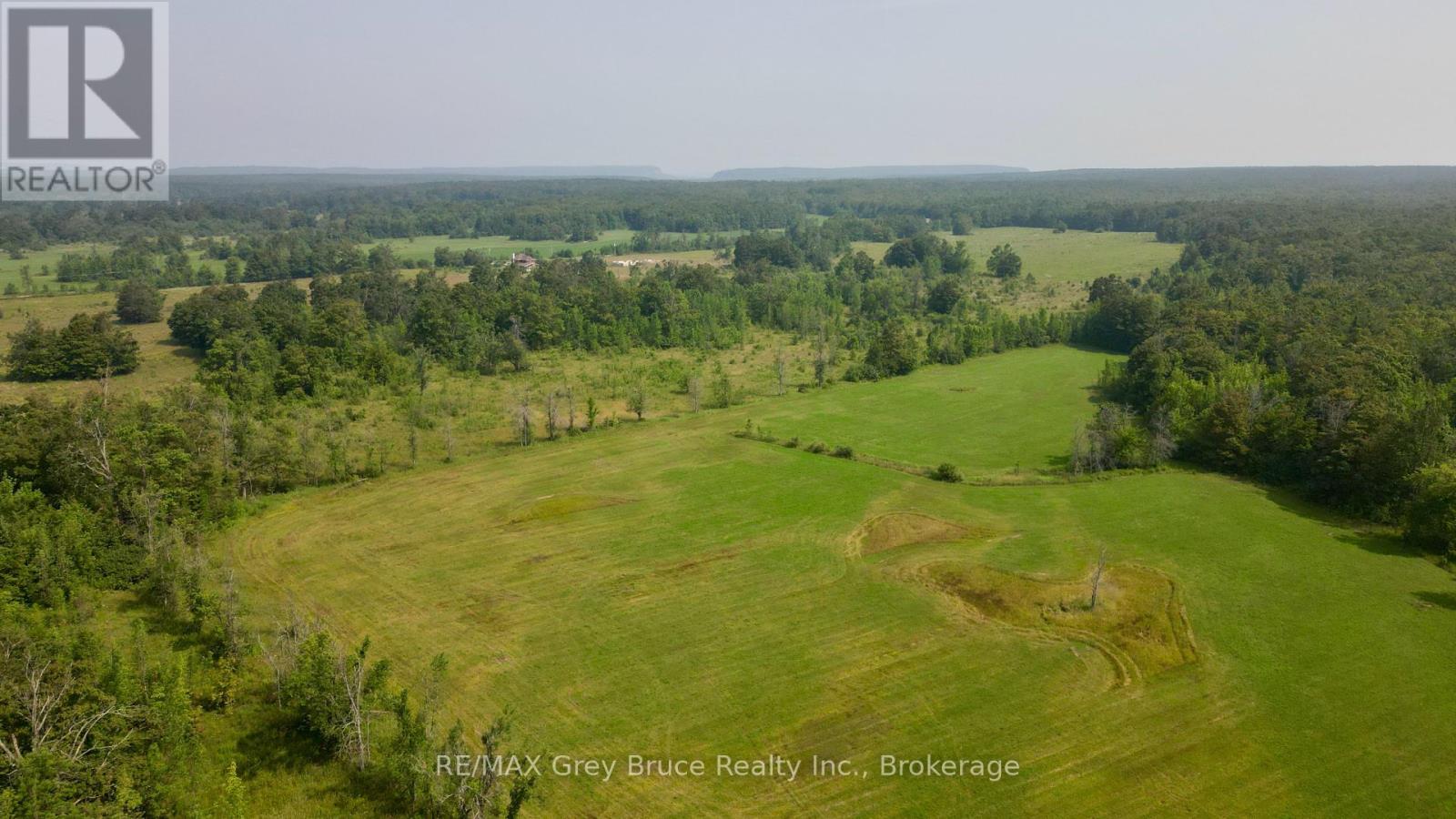 61 Crawford Drive, South Bruce Peninsula, Ontario  N0H 2T0 - Photo 18 - X12331956