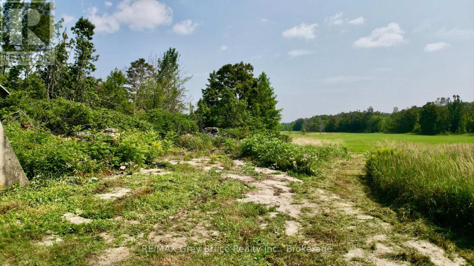 61 Crawford Drive, South Bruce Peninsula, Ontario  N0H 2T0 - Photo 32 - X12331956