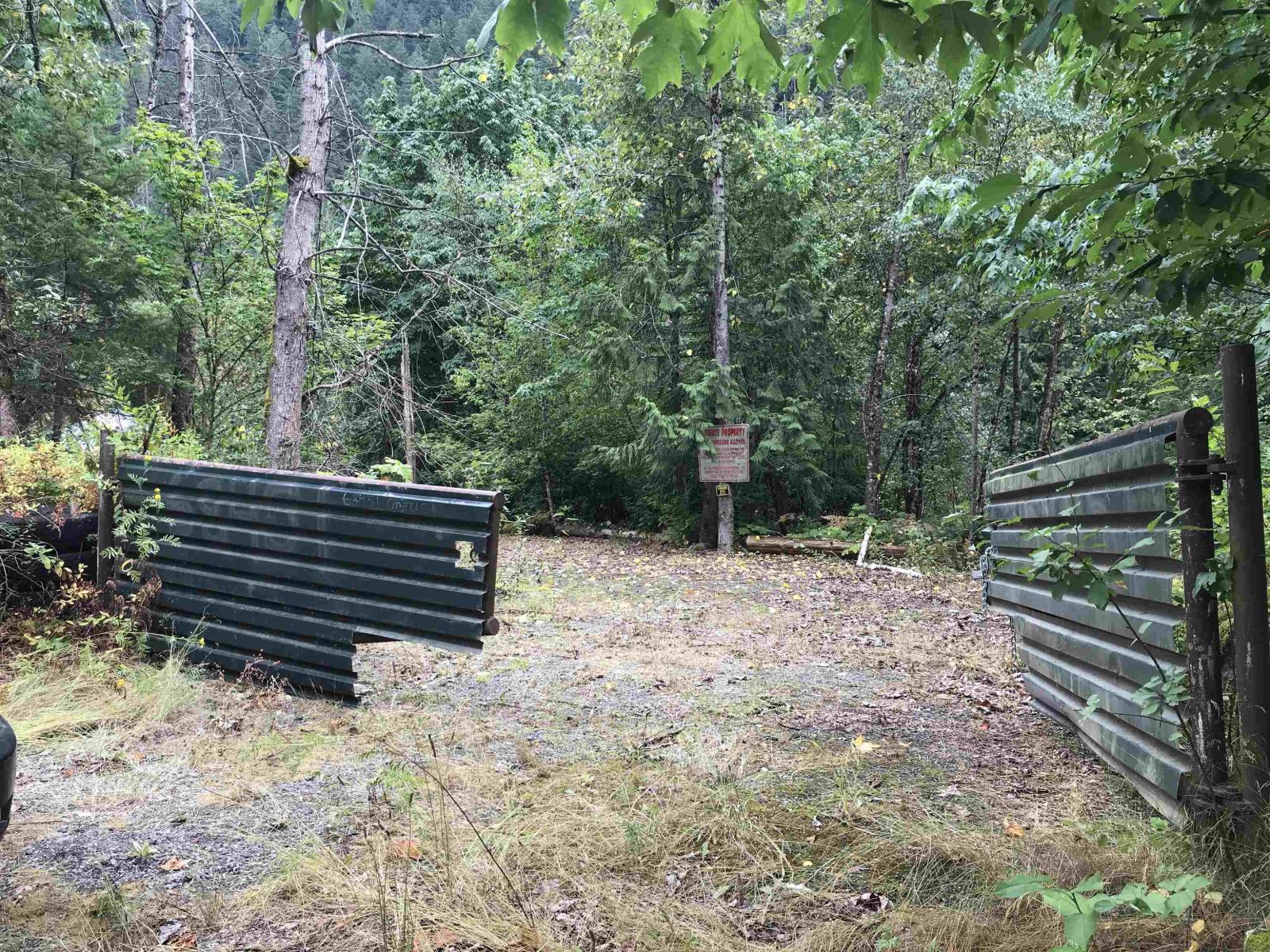 68451 Othello Road, Hope, Hope, British Columbia  V0X 1L1 - Photo 3 - R3022401